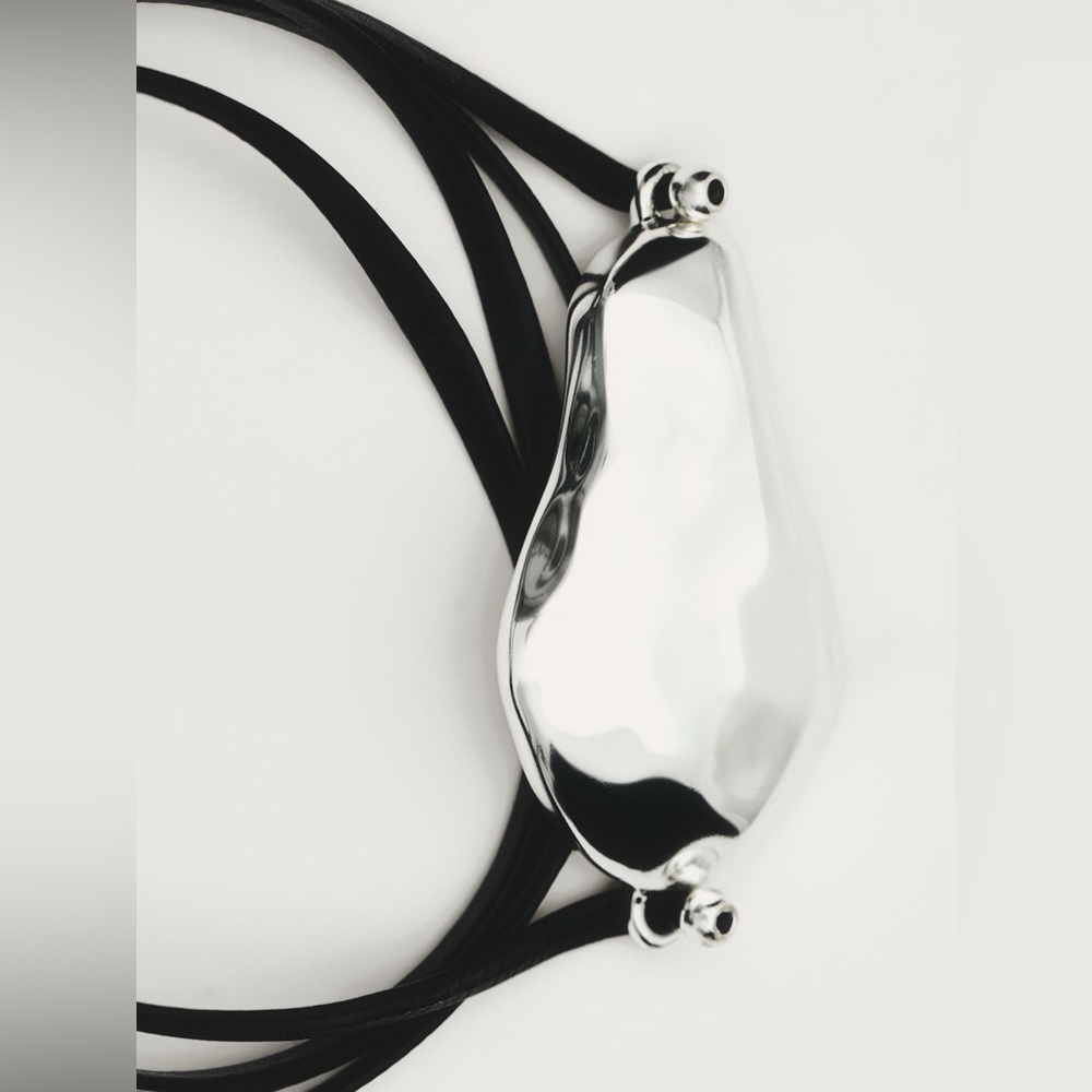 Massimo Dutti Leather Cord Bracelet with Silver Piece - Picture 2 of 4